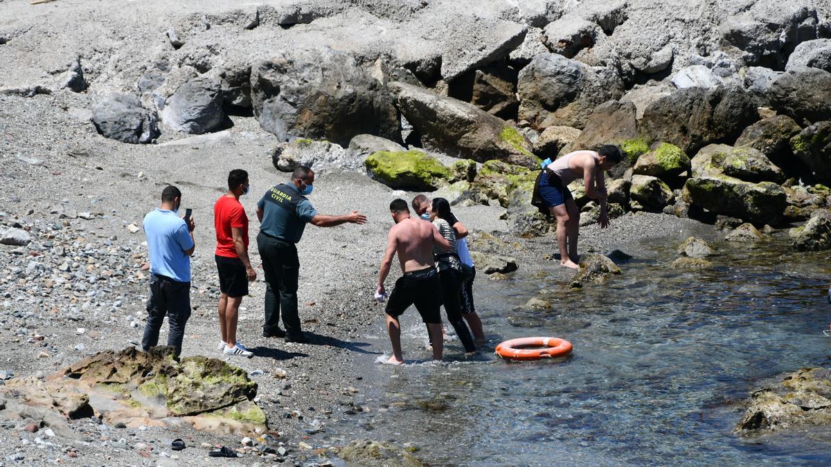 Más de 3.000 inmigrantes marroquíes llegan a nado a Ceuta