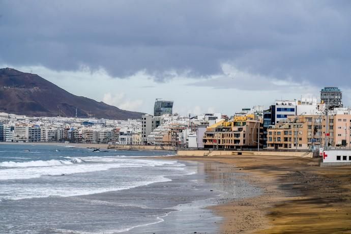 18-03-20  LAS PALMAS DE GRAN CANARIA. PLAYA DE LAS CANTERAS Y ALREDEDORES. LAS PALMAS DE GRAN CANARIA. Recorrido en busca de la UME.  Fotos: Juan Castro.