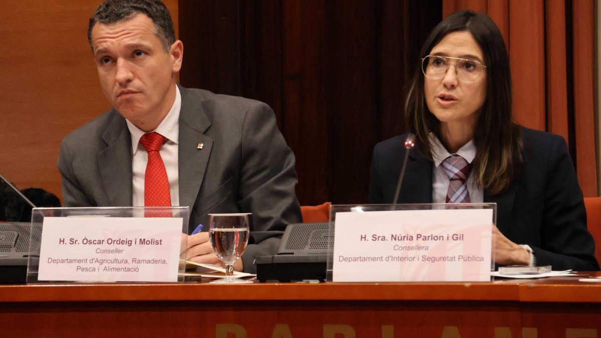 Els consellers Òscar Ordeig i Núria Parlon, aquest dimecres al Parlament