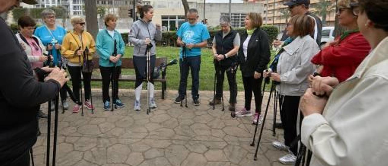 Gandia pone a sus vecinos a caminar