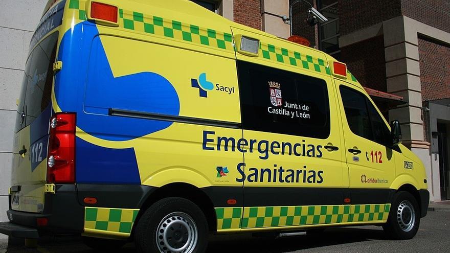 Una ambulancia del servicio de emergencias de Castilla y León.