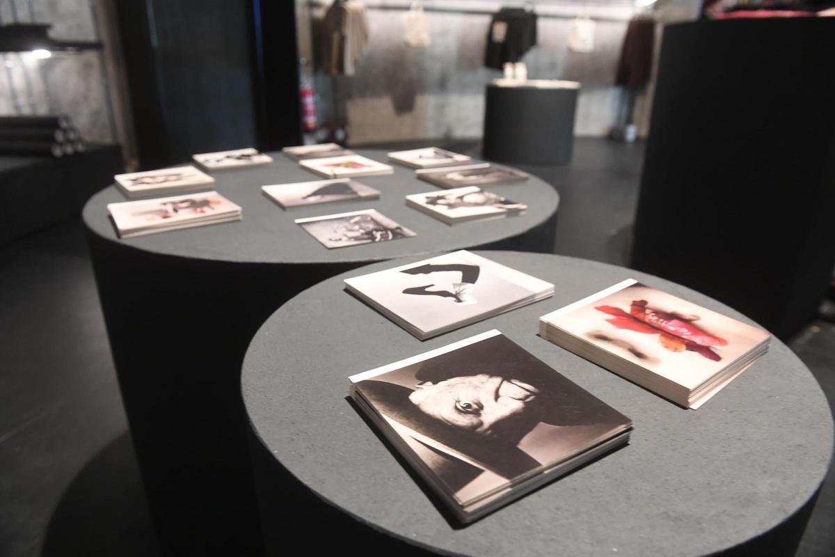 Exposición 'Irving Penn: Centennial' en el Muelle de Batería de A Coruña