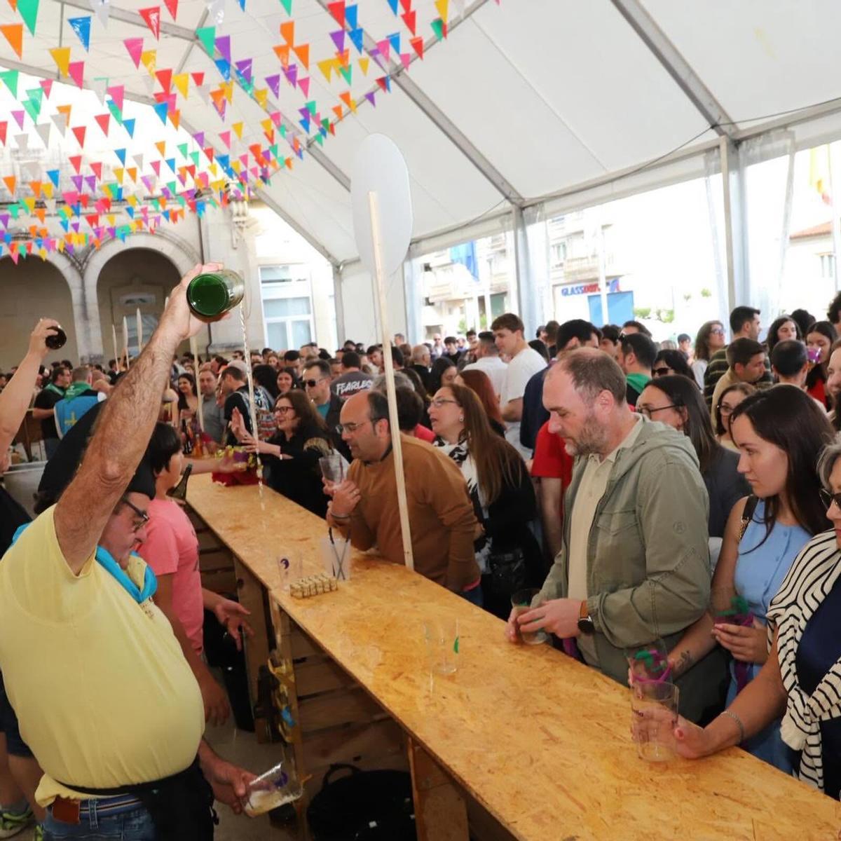 La Feira da Sidra más multitudinaria en fotos: A Estrada saboreó una edición de récords