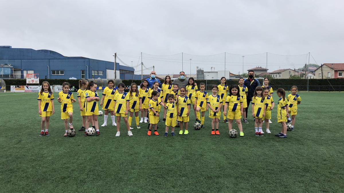 El Berrón C. F. abre la primera escuela de futbol femenino de Siero
