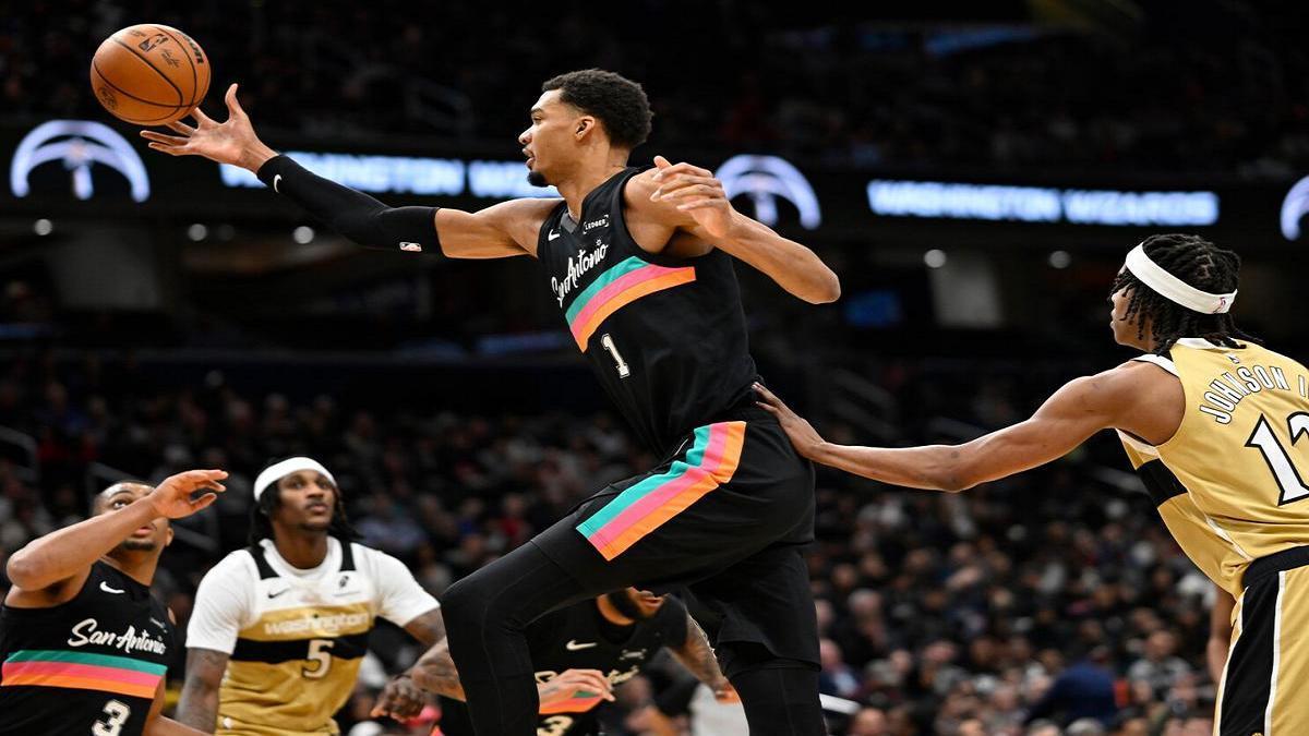 La mayoría de los partidos de NBA de hoy se realizarán ya entrados en la madrugada del lunes