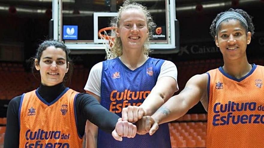 Leticia Romero, Marie Gülich y Celeste Trahan-Davis.