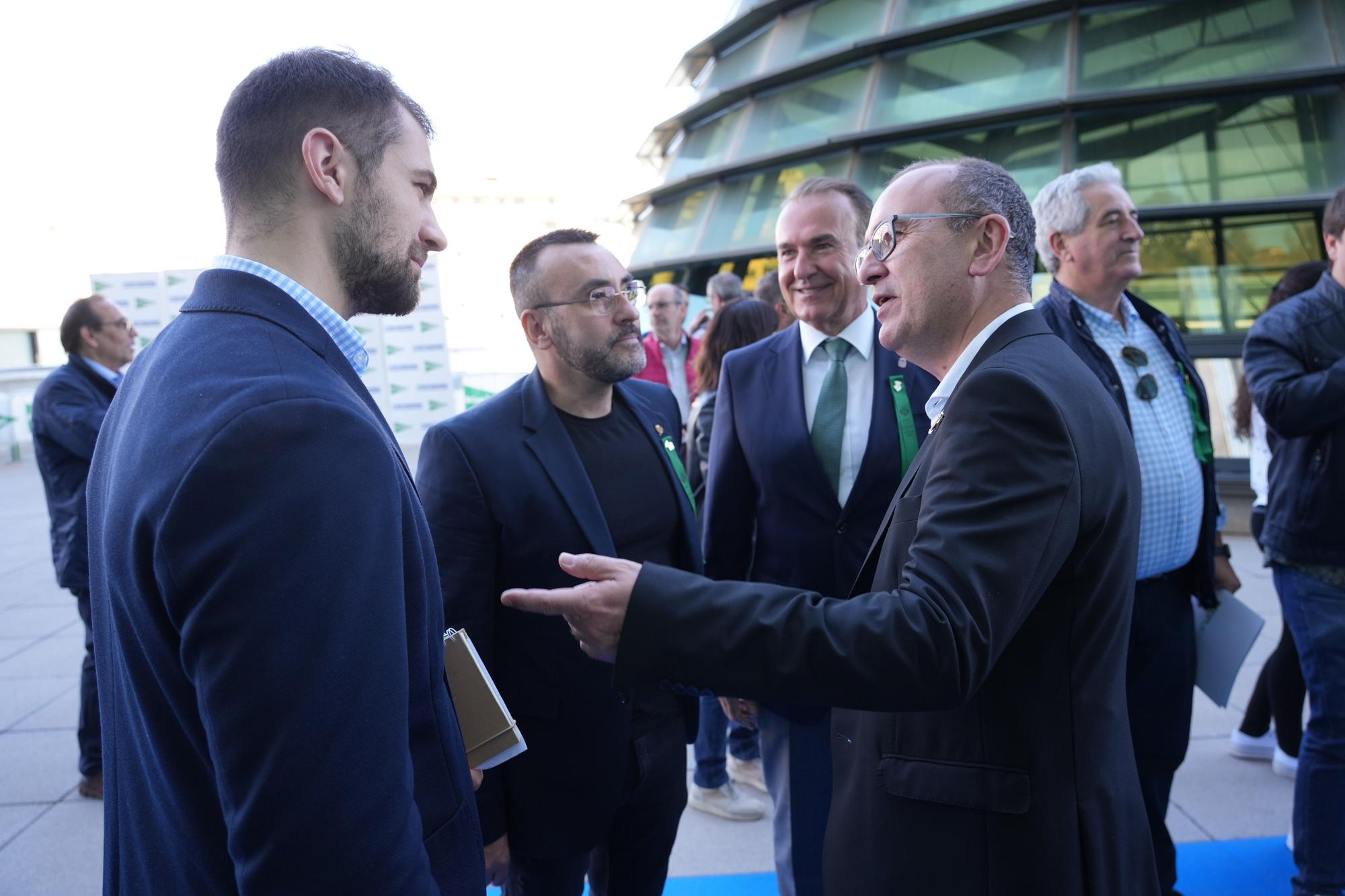 Fotos: La Bodeguilla de 'Mediterráneo' es el principal punto de encuentro durante las fiestas de la Magdalena