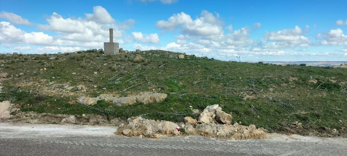 Zanjas en las inmediaciones de la antigua ermita