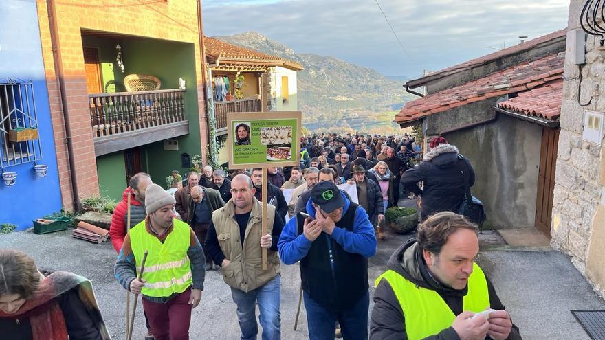 &quot;Es como apuñalarme en el corazón&quot;, lamenta el ganadero de Peñamellera al que le cierran sus cuadras