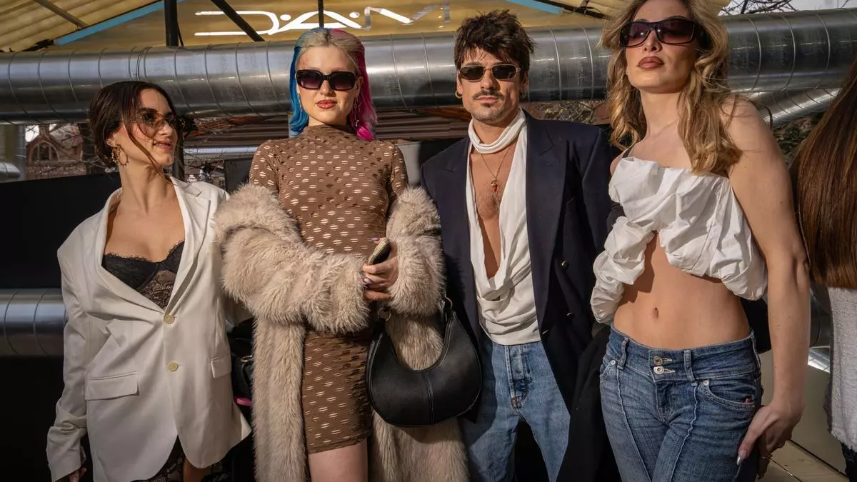 'Influencers' internacionales y famosos, ¿los nuevos dioses de las pasarelas?