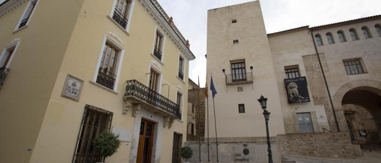 Fachada del Ayuntamiento de Albaida.  | PERALES IBORRA