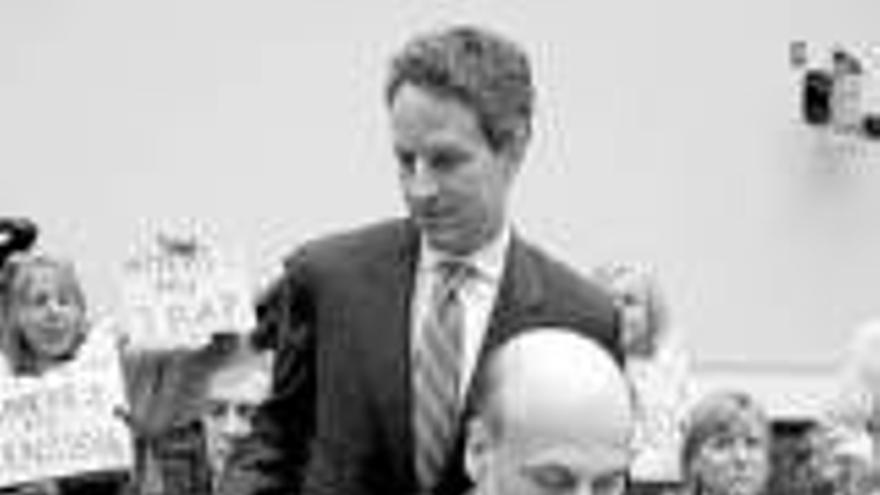 Geithner pide al Congreso que amplíe su poder