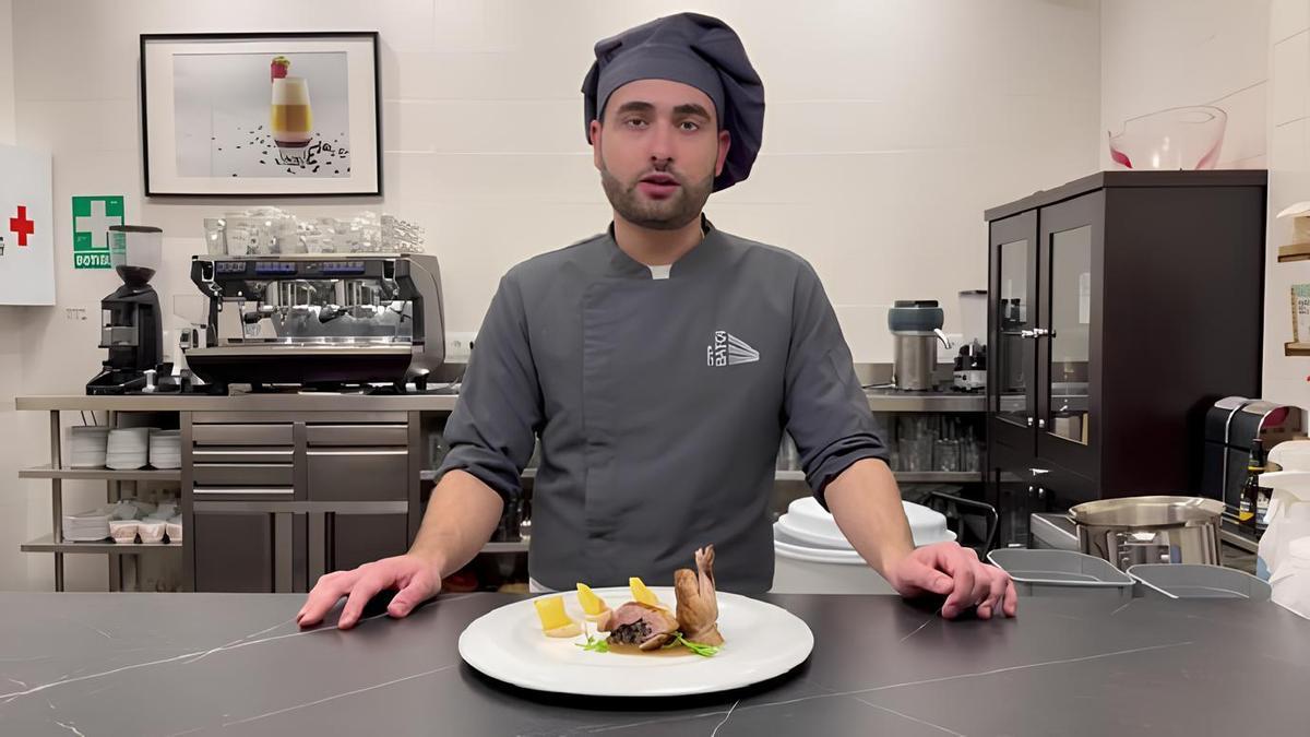 Fotograma de la vídeo receta de Andreu Berenguer Gandía, estudiante del CIPFP Batoi