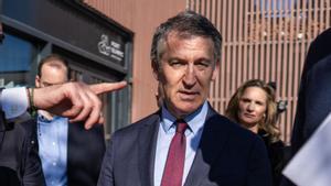 Feijóo apuja la pressió sobre Sánchez a l’espera d’un avanç electoral