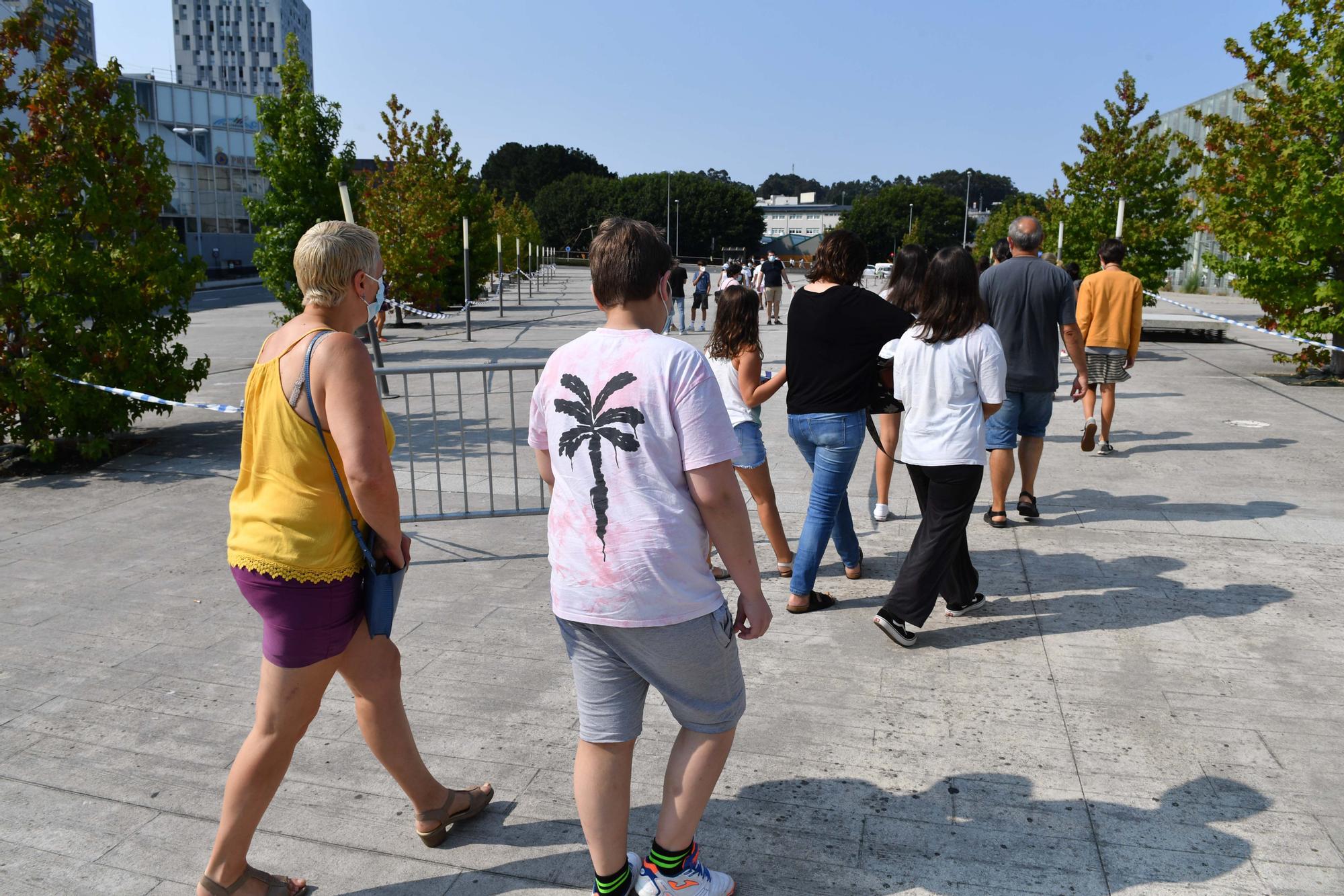 Arranca la vacunación de menores en A Coruña