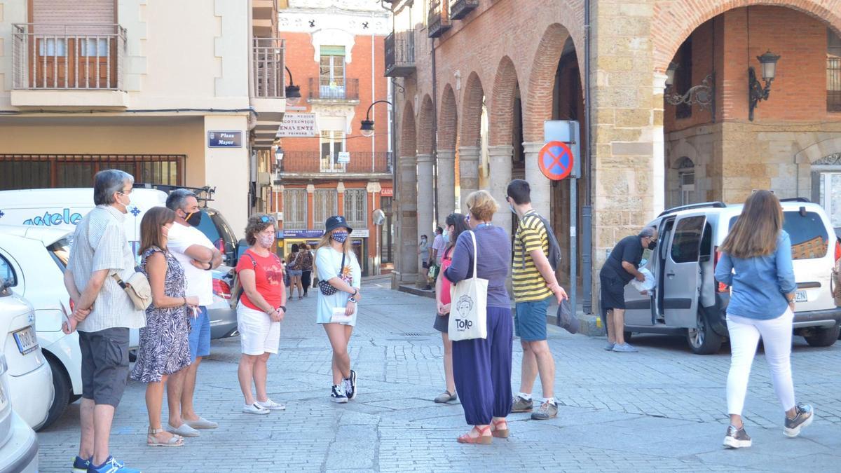 Turistas en la provincia