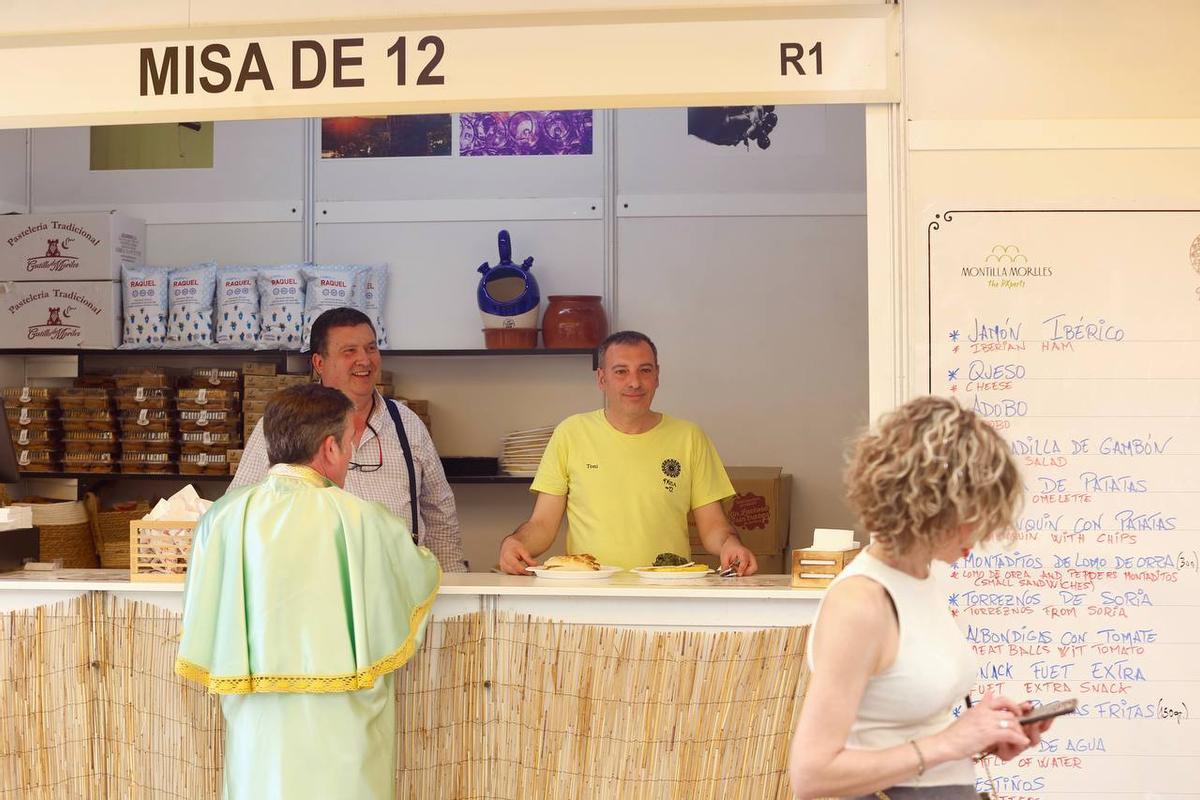 Estand del restaurante Misa de 12 en la Cata.