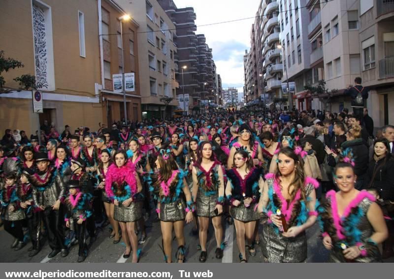 Vinaròs se llena de fiesta en carnaval