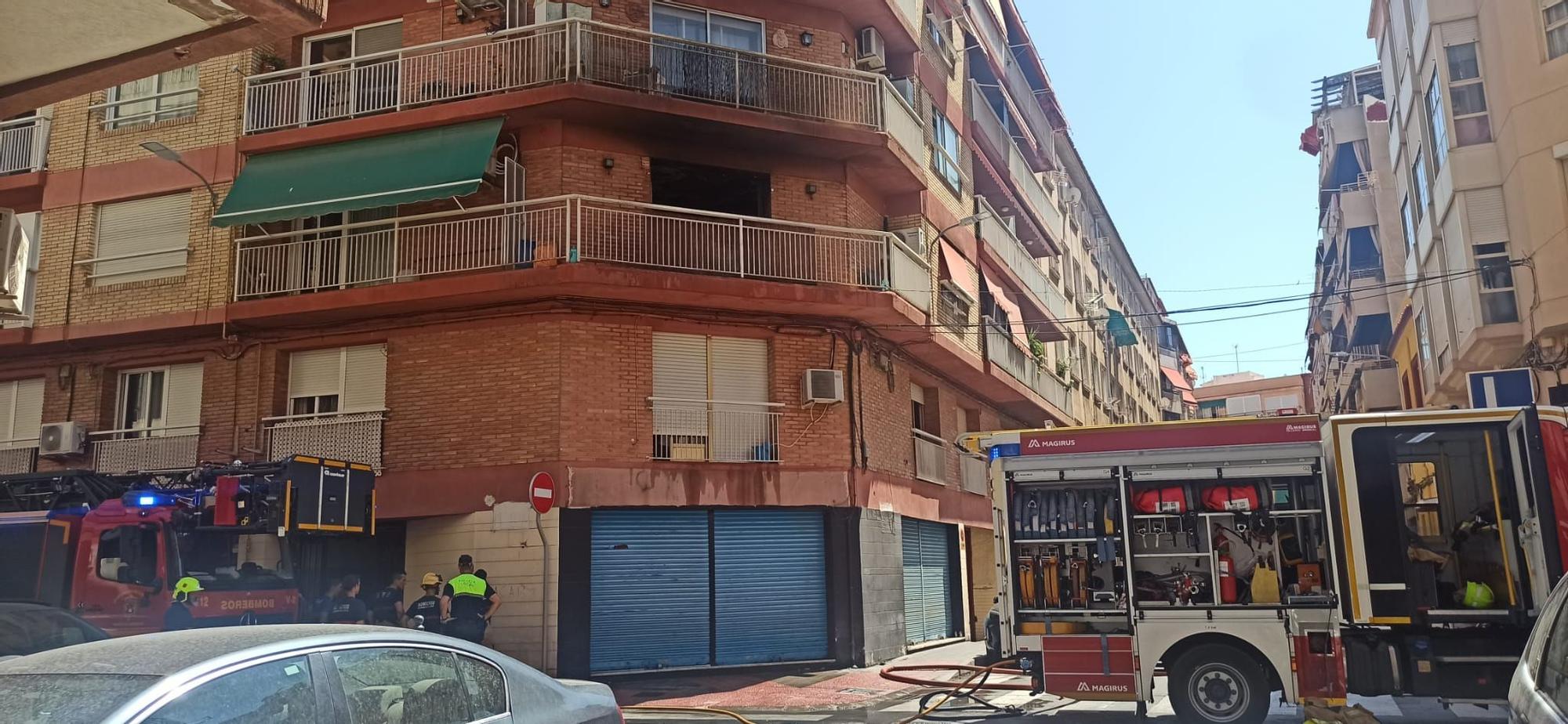 Incendio en un piso de la calle Dato Iradier en Alicante