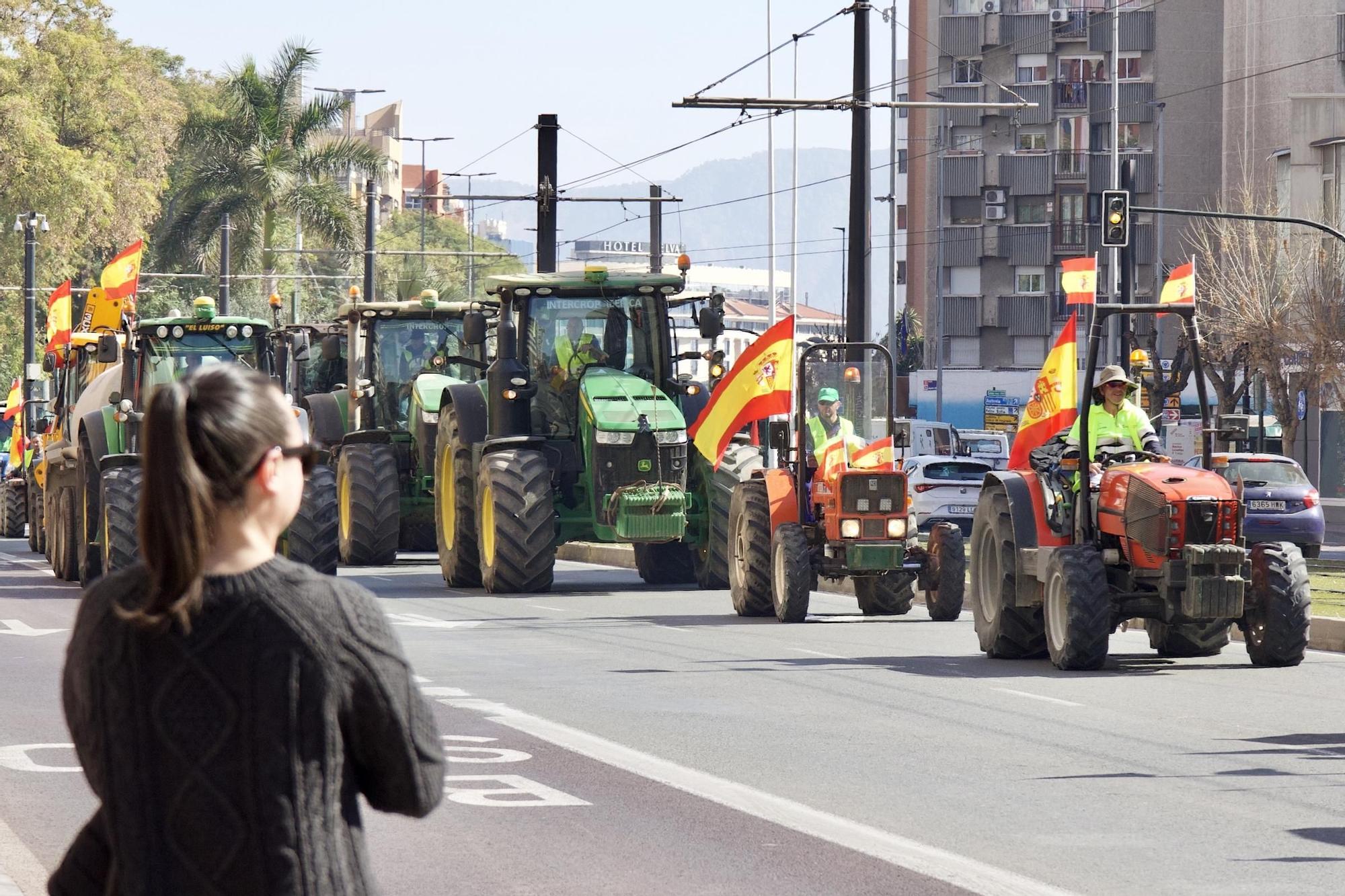 FOTOS: Los agricultores colapsan Murcia el 21F para protestar por la situación del campo