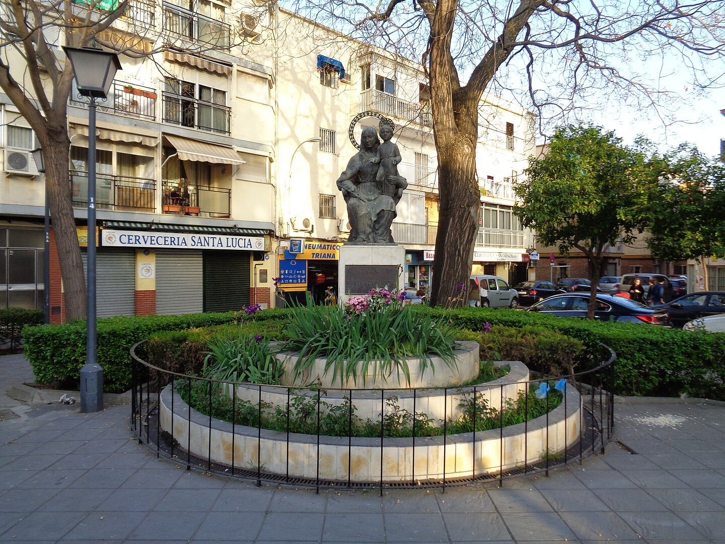 Monumento a María Auxiliadora en Triana