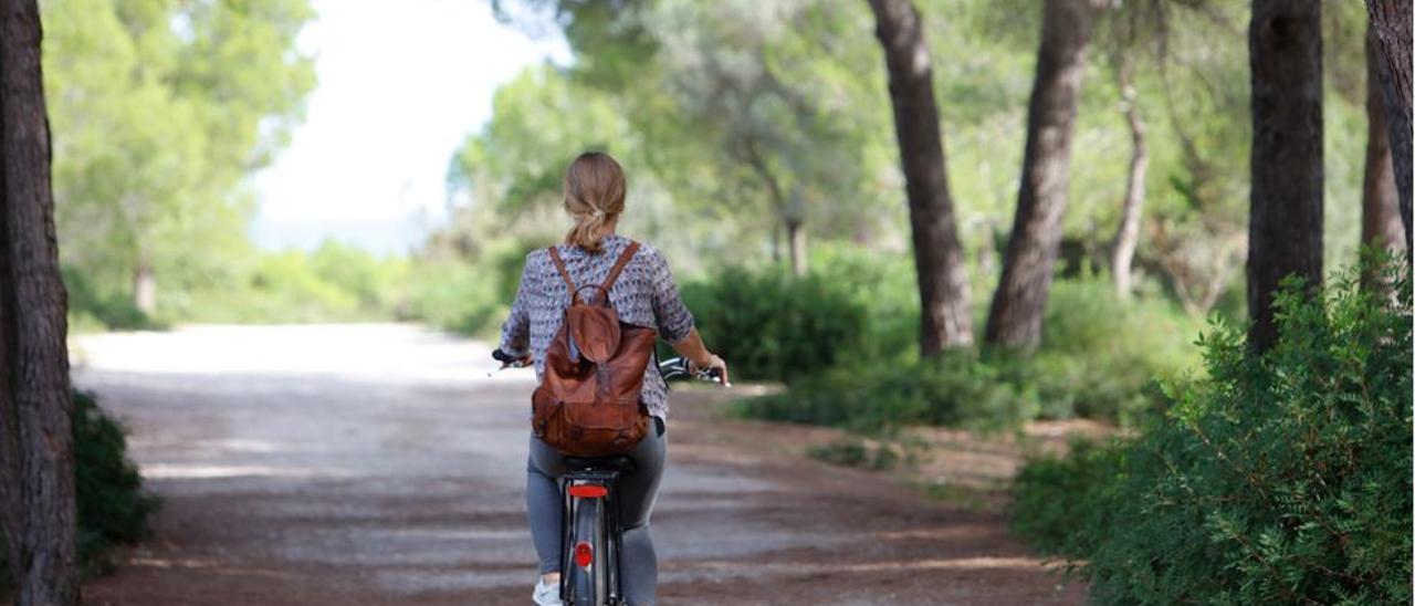 Mit dem Fahrrad lässt sich auf Mallorca viel unternehmen. Wer ein Schnäppchen will, muss aber eine Weile suchen