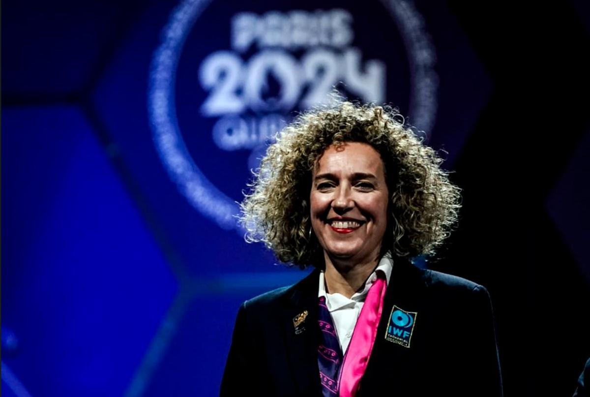 Mónica Carrió, jueza internacional de halterofilia.