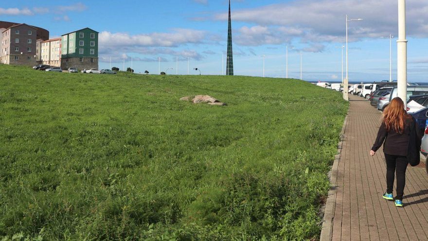 Los vecinos apoyan el veto a construir en As Percebeiras y piden un parque