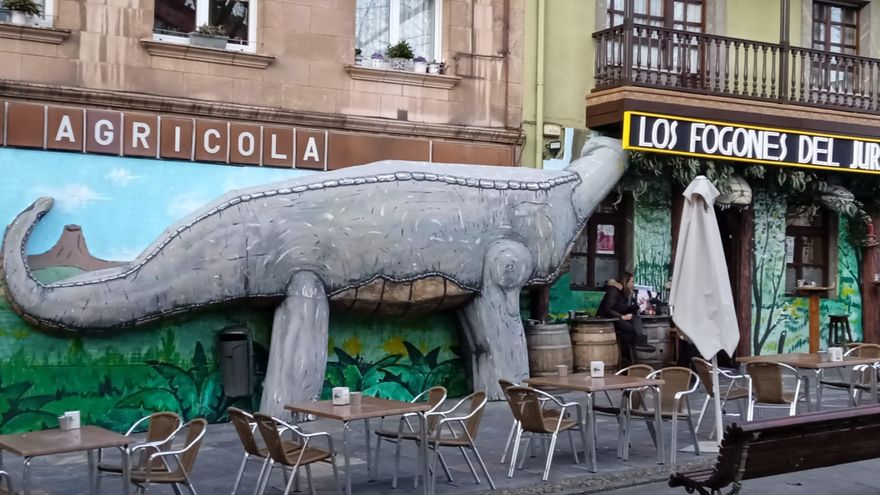 Los Fogones de Dani, primer premio del concurso de chigres antroxaos de Avilés