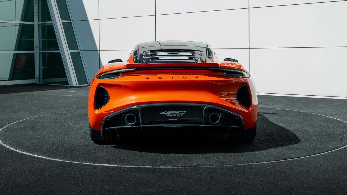 Lotus Emira 420 Sport