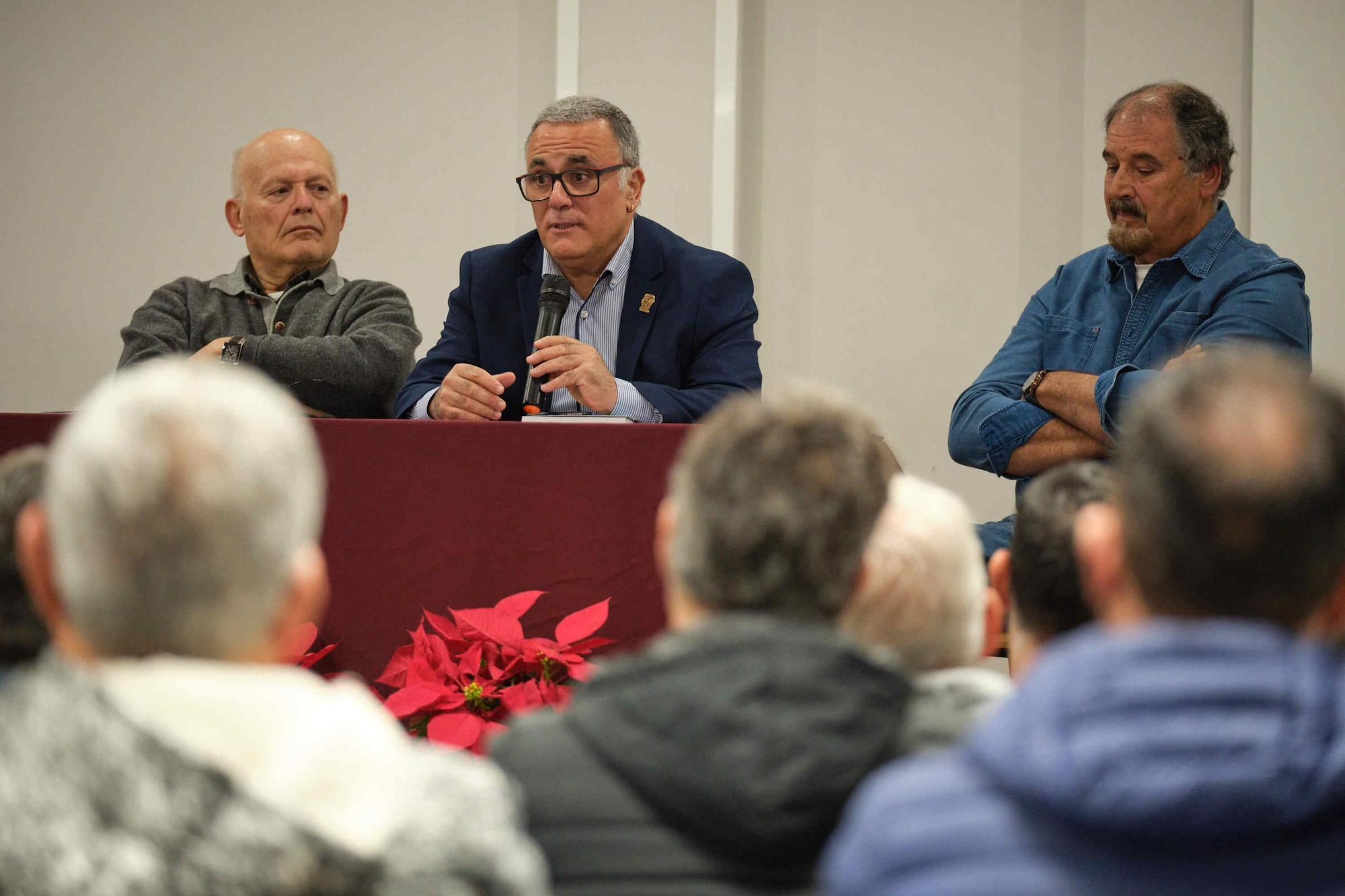 Presentación del libro de Víctor Alonso sobre la lucha canaria.