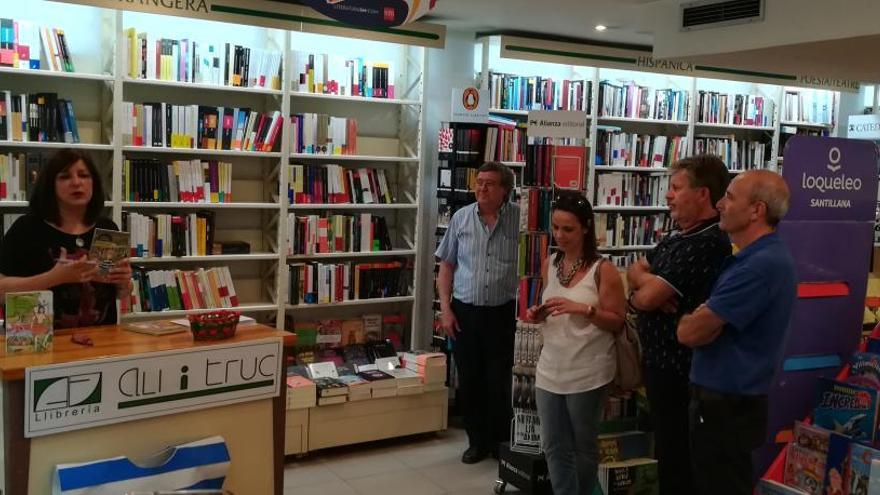 Un momento de la presentación del libro de Maribel Romero