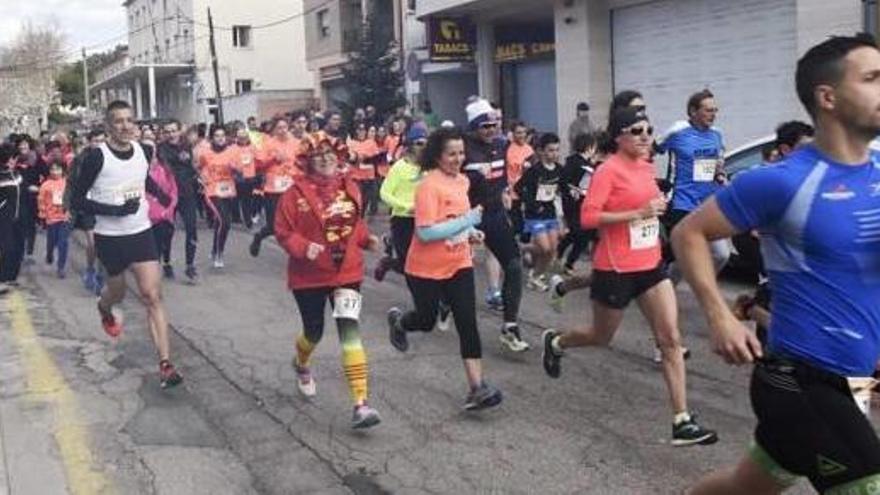 Participants a la cursa de la dona de la Jonquera.