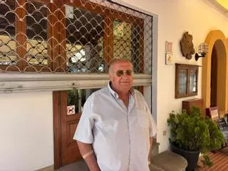 Miguel Torres Torres, comerciante de Sant Carles, sobre las obras: "Son necesarias, pero no nos beneficia en nada"