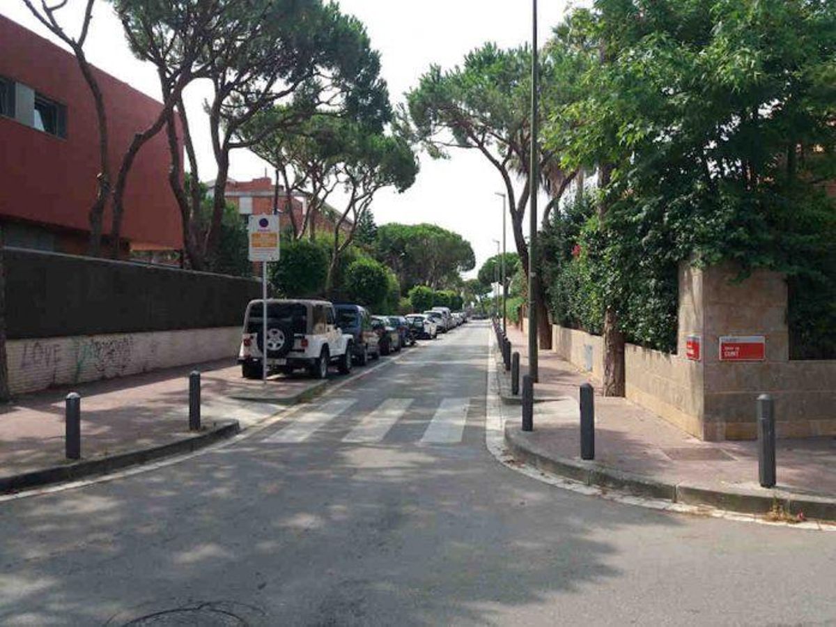 Gavà activa al maig la seva zona taronja a la platja Gavà activa al maig la seva zona taronja a la platja