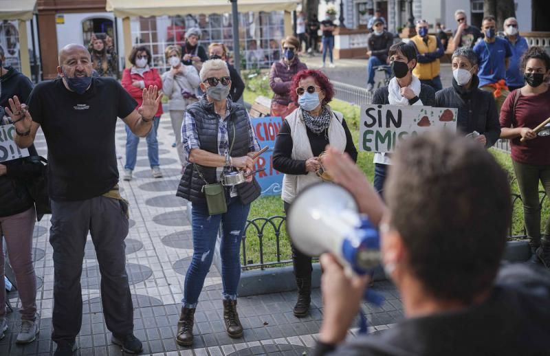 Protesta contra el convenio de vertidos en Los Silos