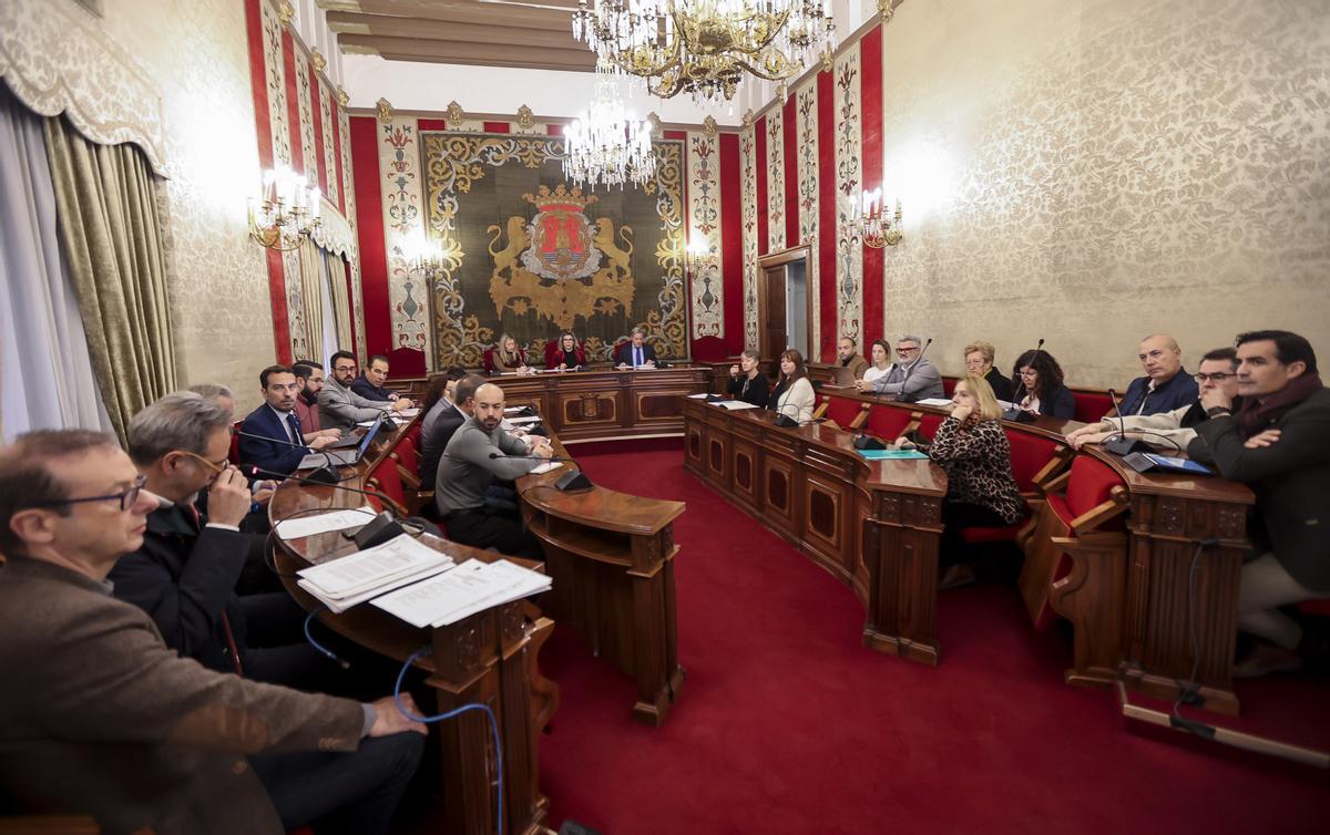 Un instante de la reunión celebrada esta mañana del Consejo de Comercio