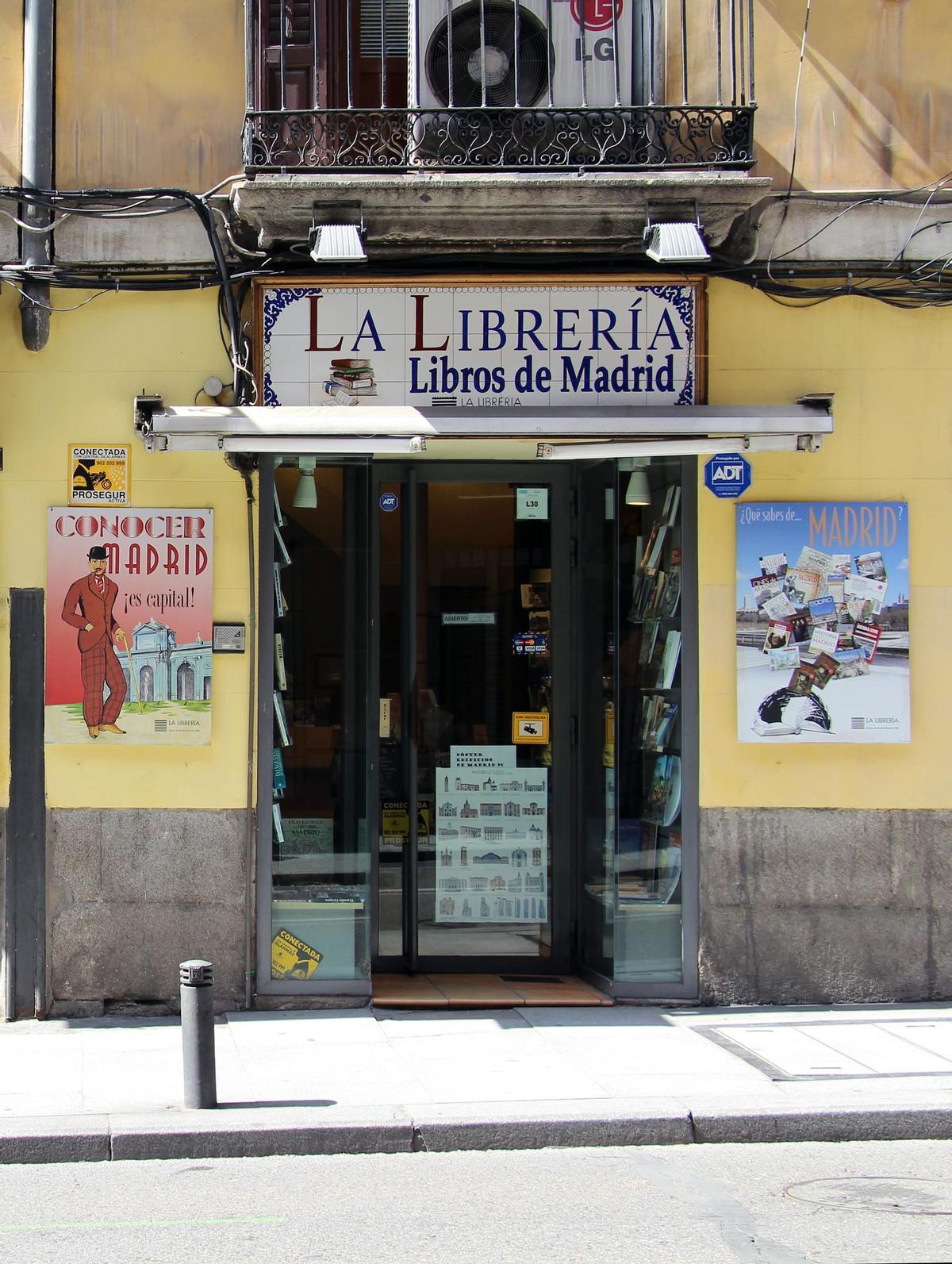 La Librería, una pequeña librería ubicada en la Calle Mayor 80 y fundada en 1986