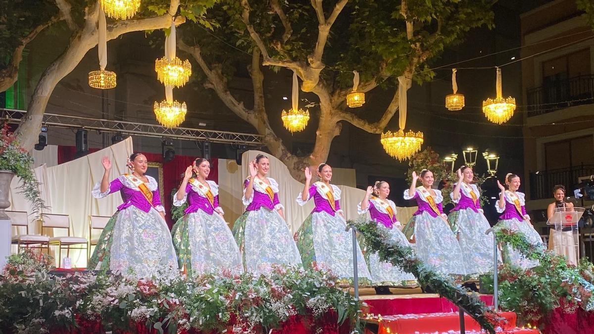 Esta es la nueva Corte de Honor de la Virgen de las Nieves de Aspe.
