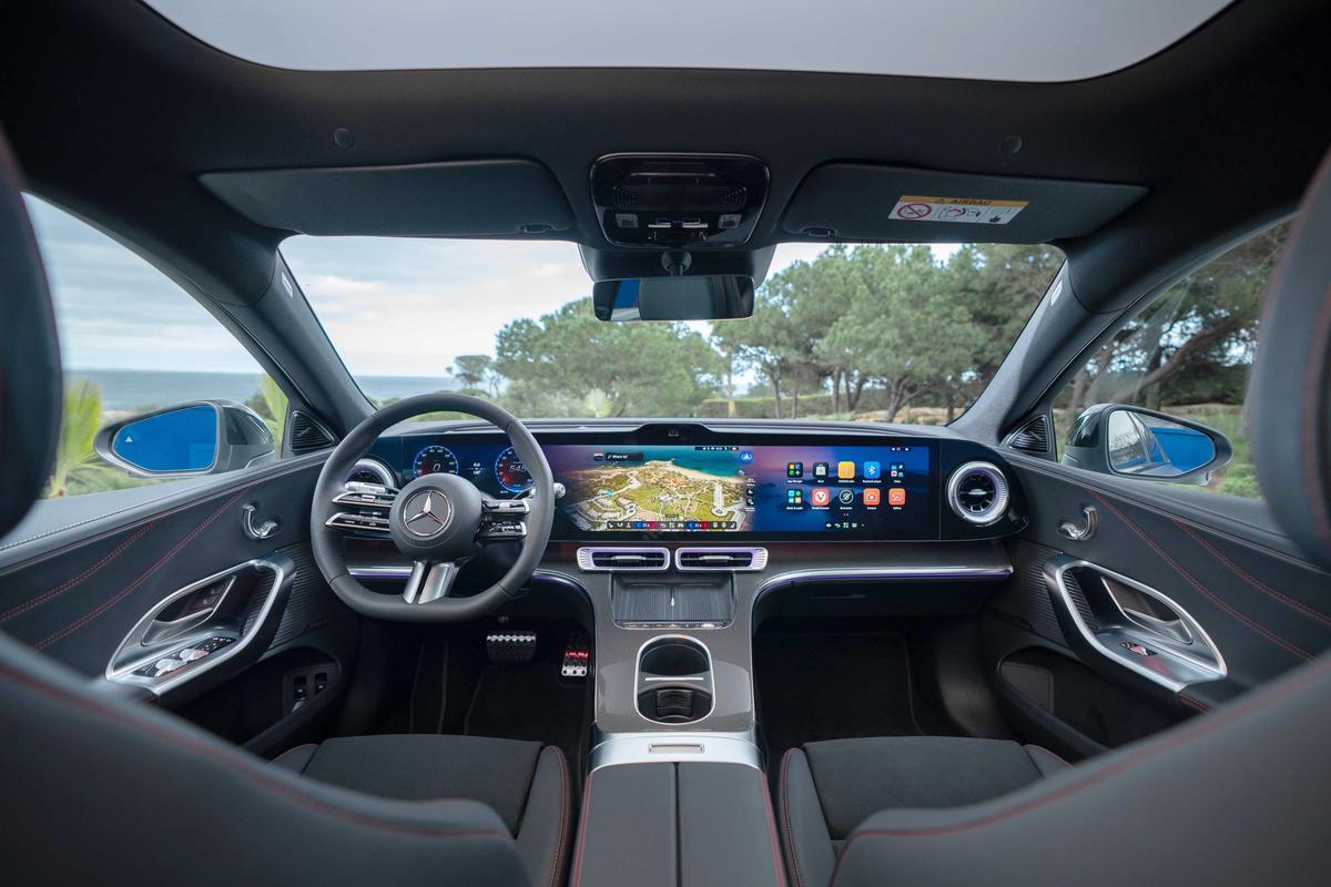 Si el exterior impresiona, el interior es lo que Mercedes denomina “Your Sanctuary”