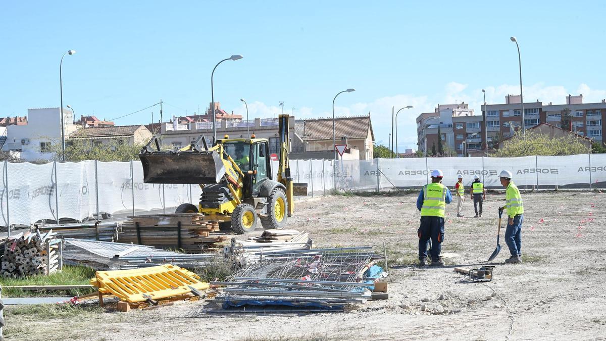 Compromís reclama expedientes de todas las promociones en Alicante, como la del Plan Vive de Rabasa