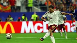 Francia-España, en directo | ¡Gol de Oyarzabal de penalti! Se adelanta la Roja (0-1)