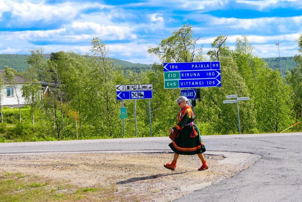 Habitante de Karesuando en su vestimenta tradicional