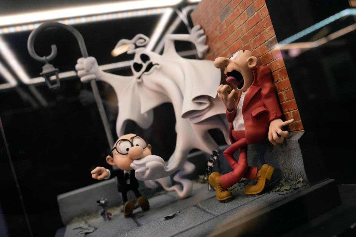 Barcelona homenajea a Francisco Ibáñez con un circuito urbano de dioramas dedicados a sus personajes