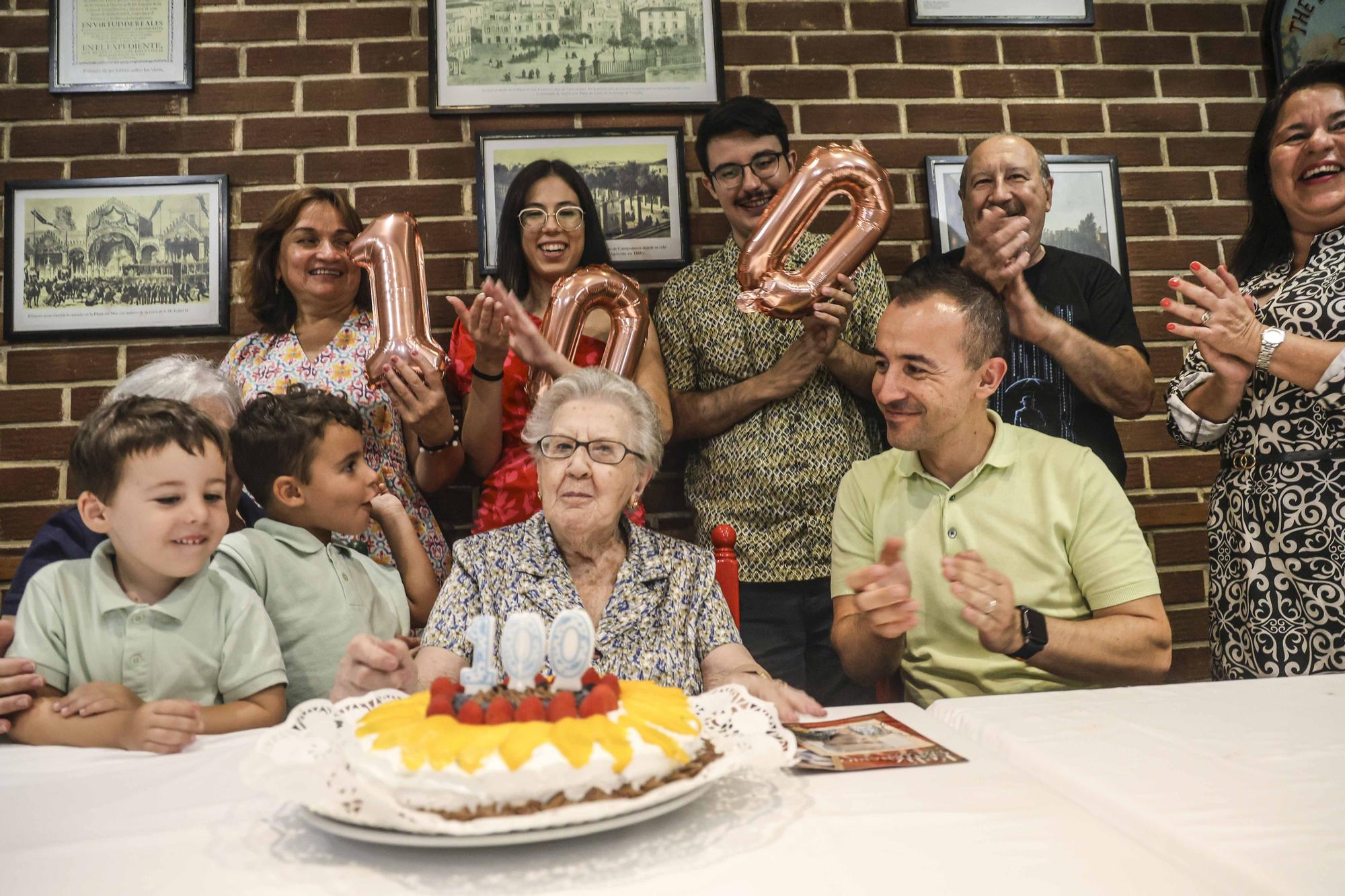 Una celebración centenaría de Ángeles Vidal