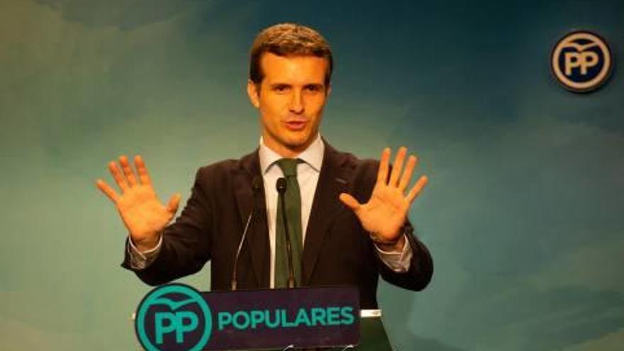 Casado convoca una roda de premsa per afirmar la seva innocència en el màster.