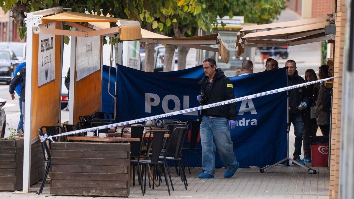 Asesinado a tiros un hombre en la terraza de un bar de Montgat