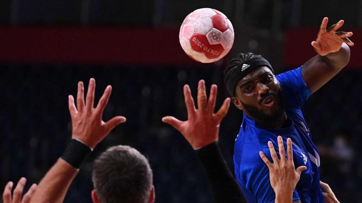 Handbol. Els ‘Hispans’ sucumbeixen contra França Handbol. Els ‘Hispans’ sucumbeixen contra França