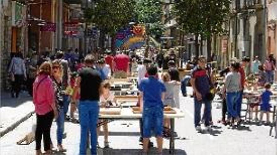 La dotzena fira al carrer és una de les activitats amb més afluència.