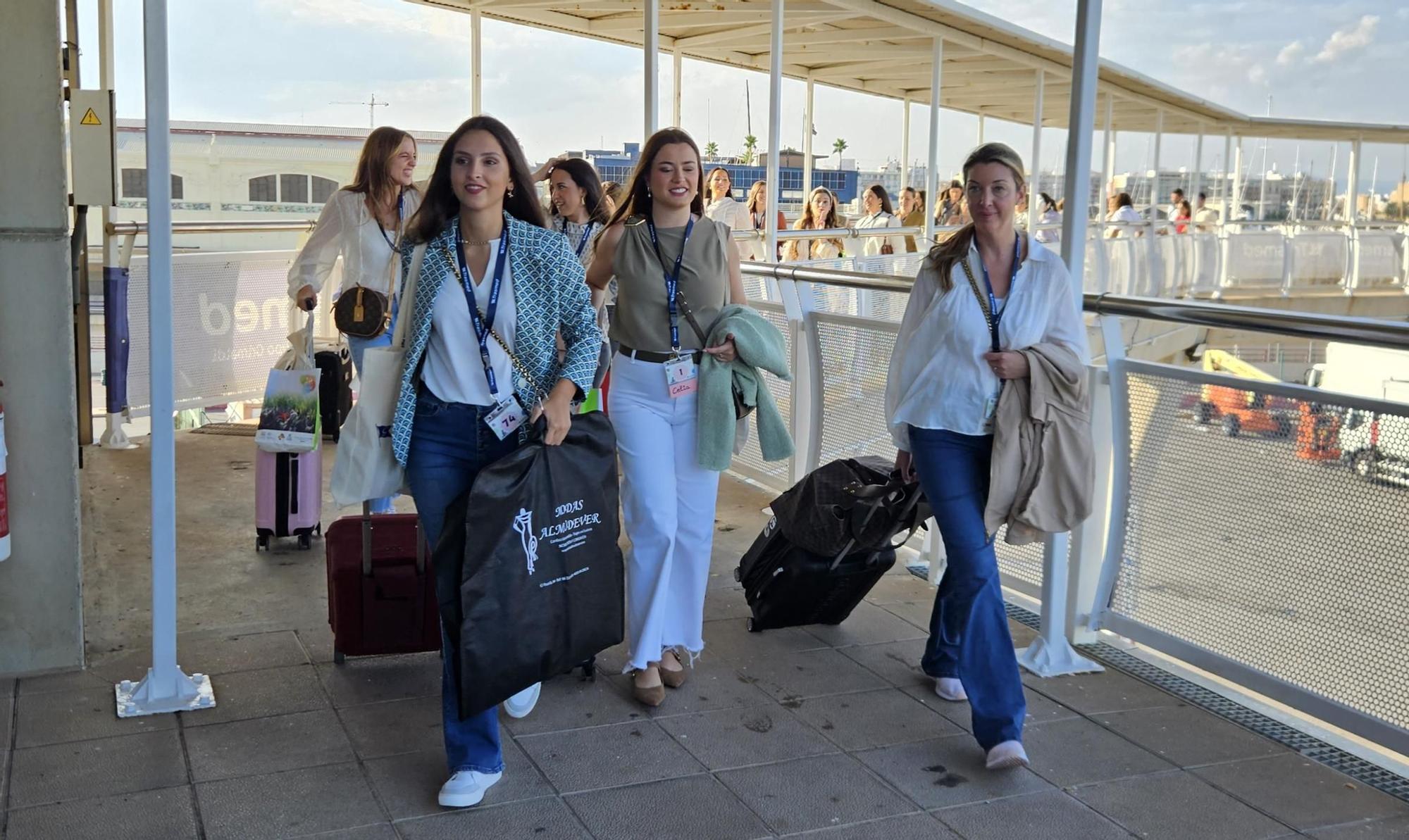 Fin del camino. Las falleras de 2024 y 2025 finalizan la escapada a Ibiza